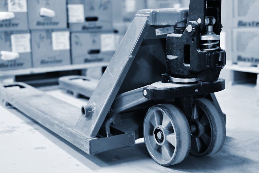 Safe Handling of Industrial Pallet Trucks thumbnail
